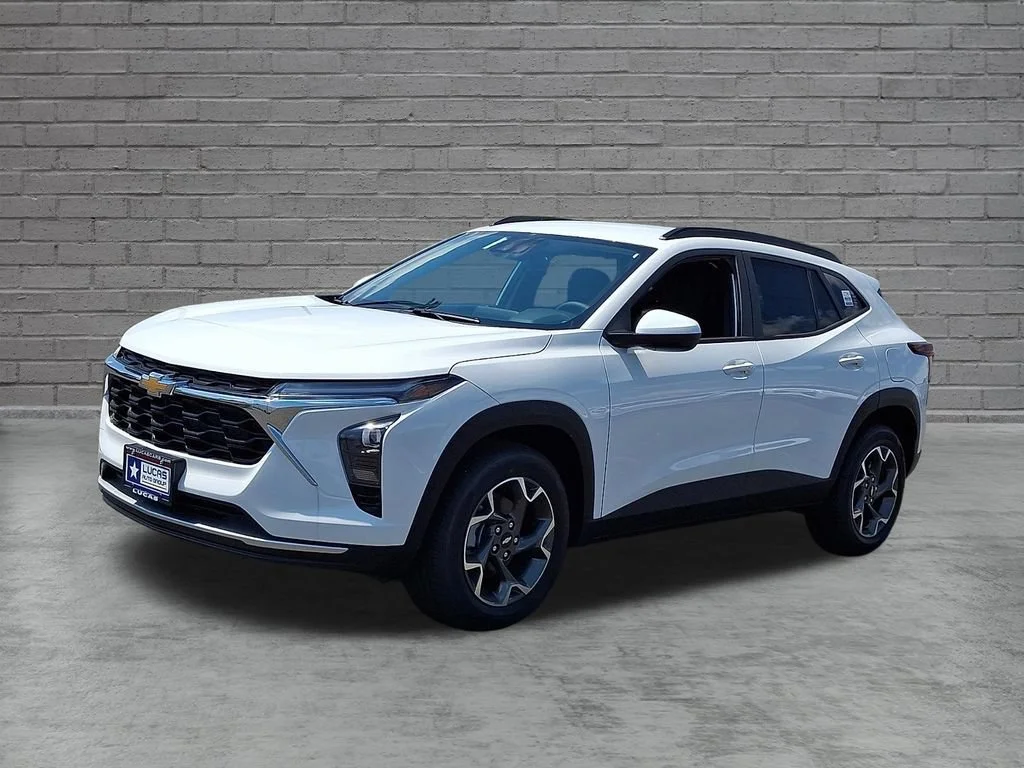 New 2026 Summit White Chevrolet LT image 4