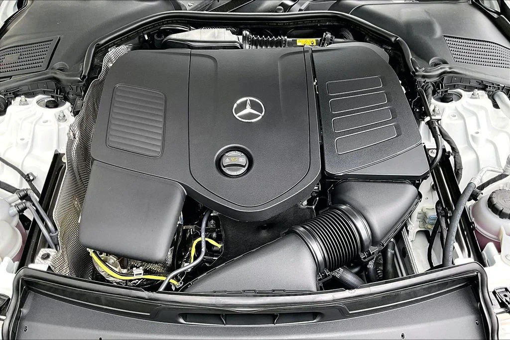 New 2026 White Mercedes-Benz C 300 image 11
