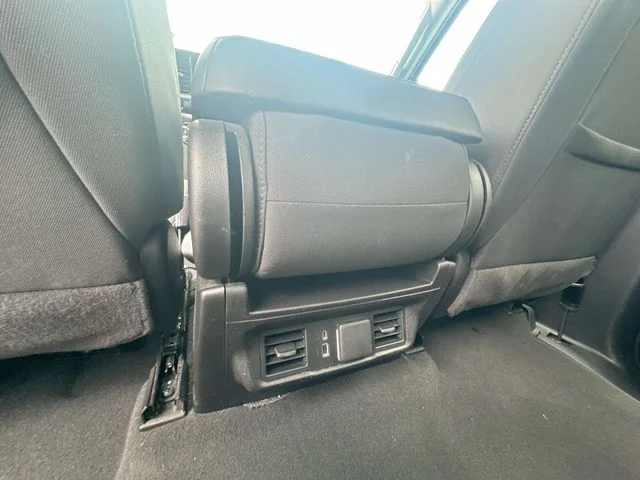 Used 2025 White Chevrolet LT image 24