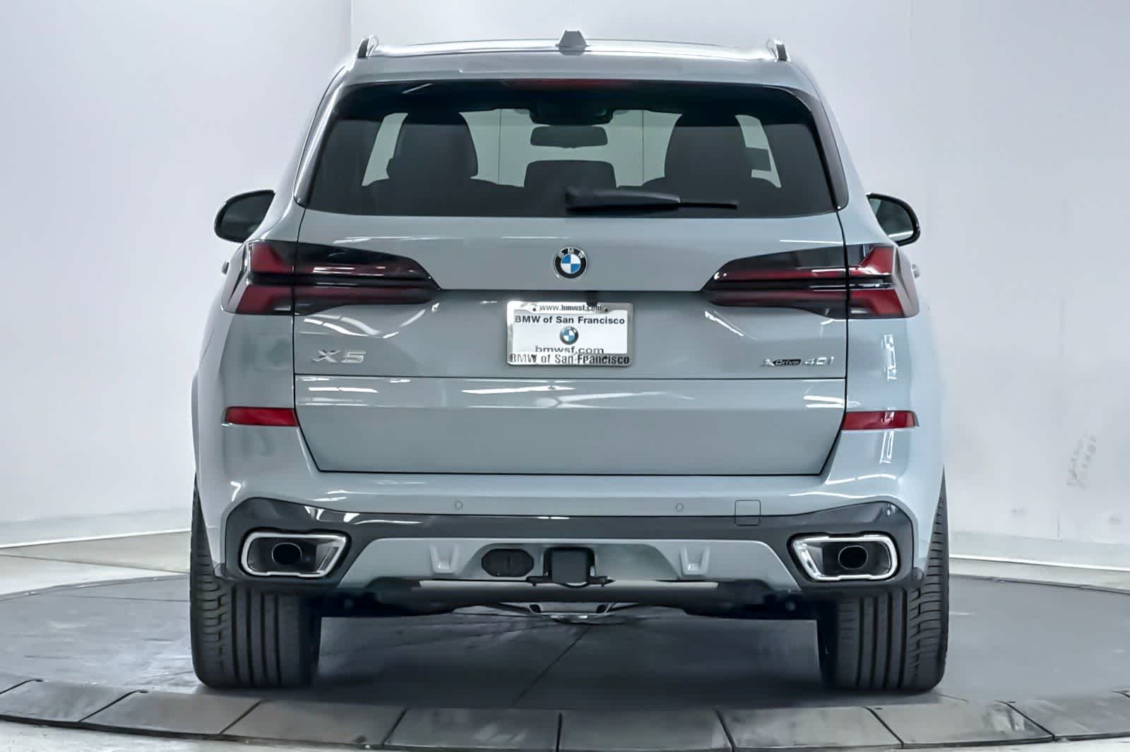 New 2026 Brooklyn Grey Metallic BMW xDrive40i image 7