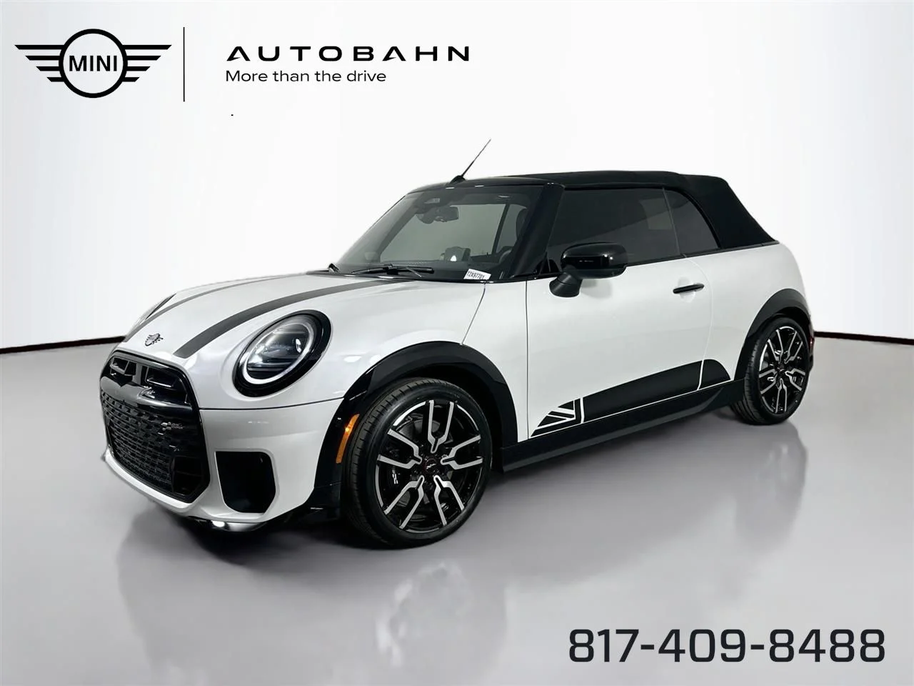 2026 MINI Convertible Cooper S's photo