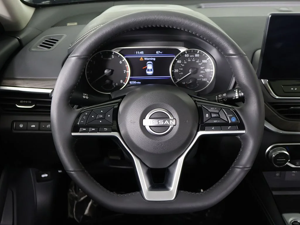 Used 2023 Black Nissan 2.5 SL image 41