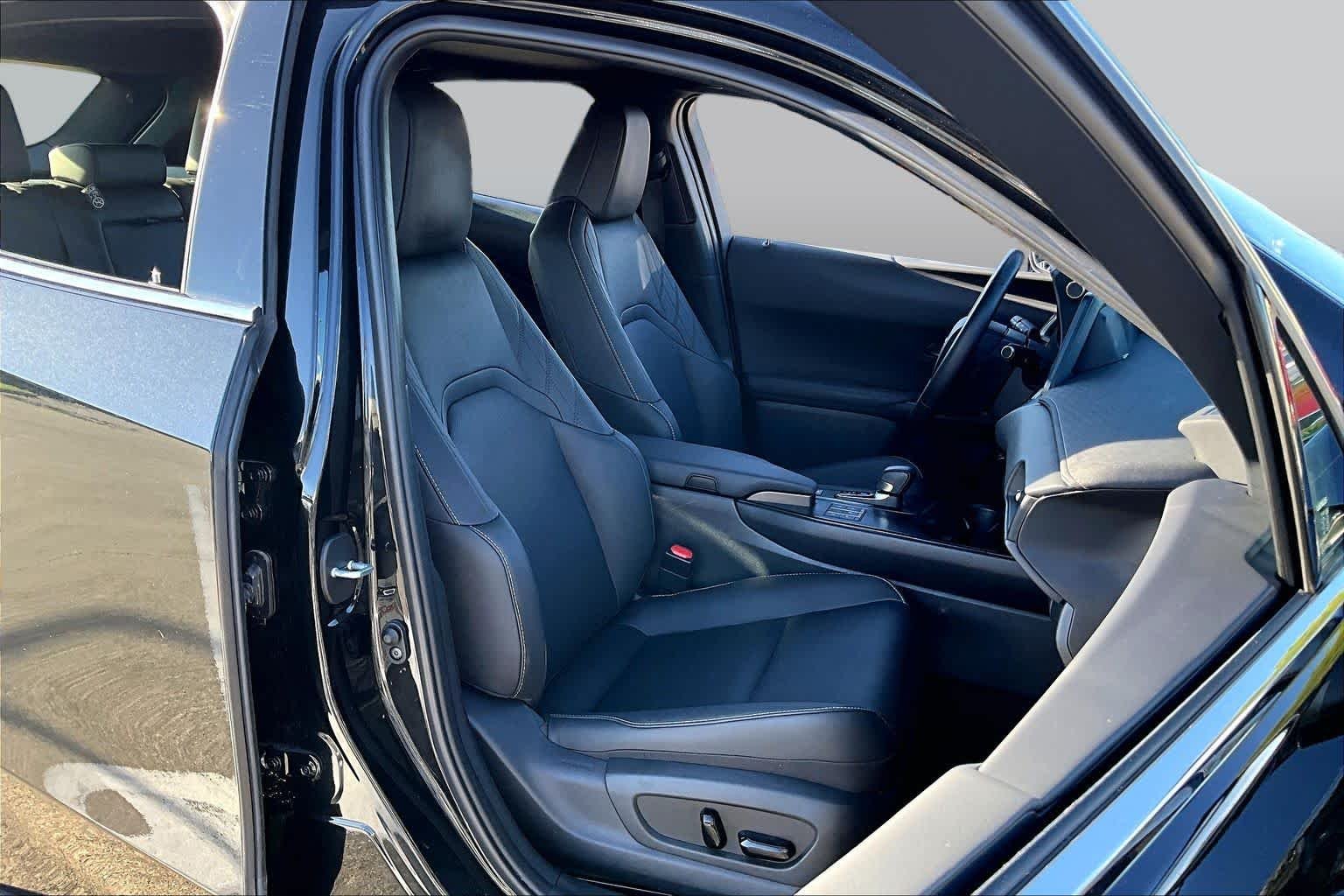 Used 2025 Caviar Lexus Premium image 8
