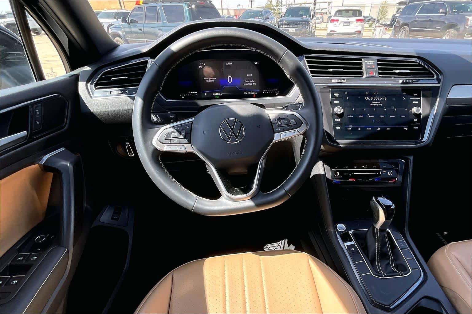 Used 2023 Deep Black Pearl Volkswagen SE image 8