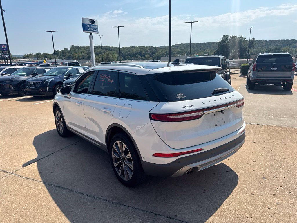 Used 2020 White Lincoln Reserve image 5