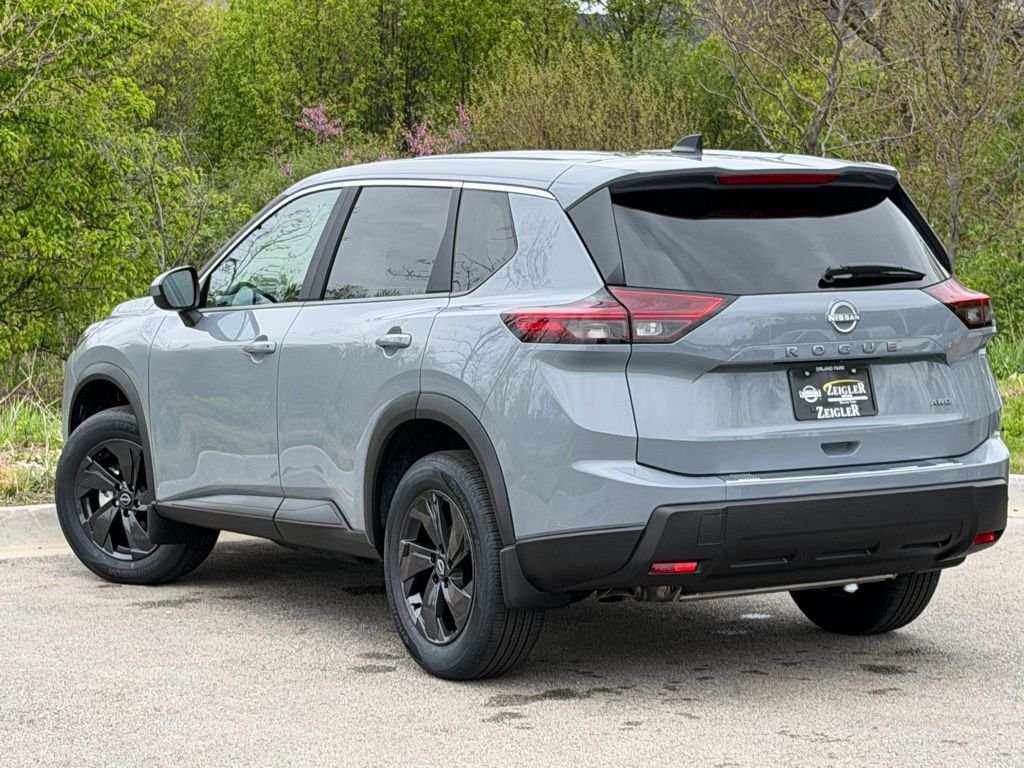 New 2026 Gray Nissan SV image 4