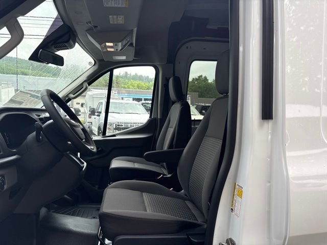 New 2026 Oxford White Ford Base image 19