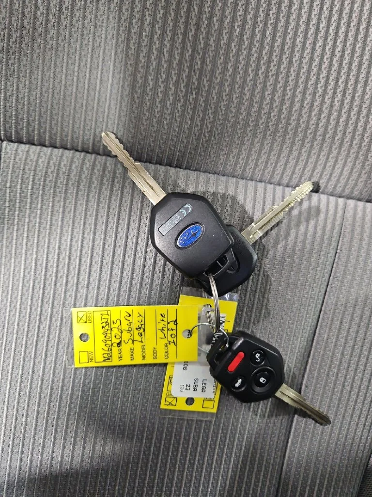 Used 2023 White Subaru Premium image 28