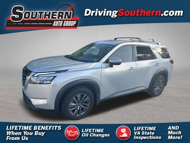 2023 Nissan Pathfinder SV