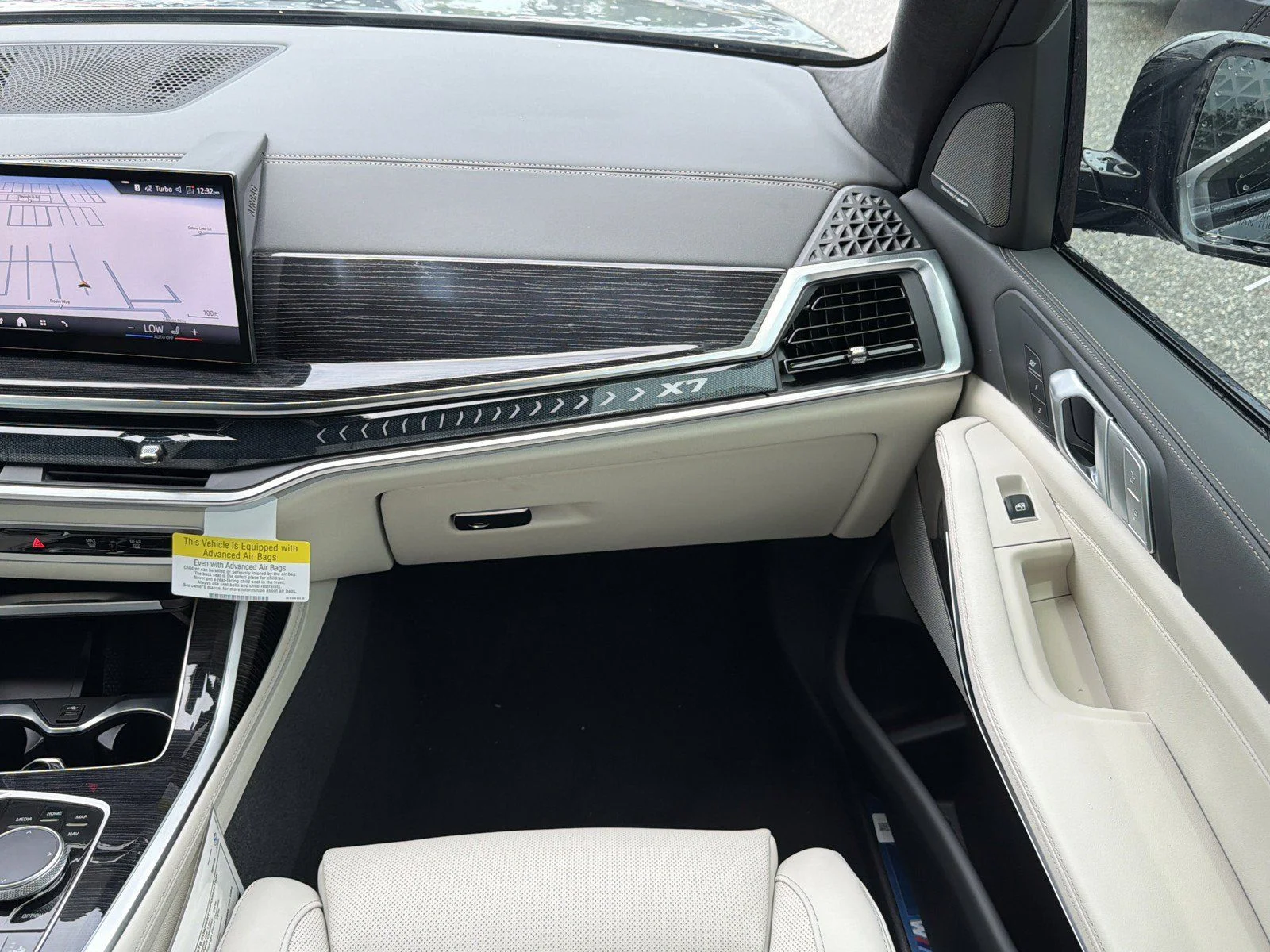 New 2027 Dravit Grey Metallic BMW xDrive40i image 18