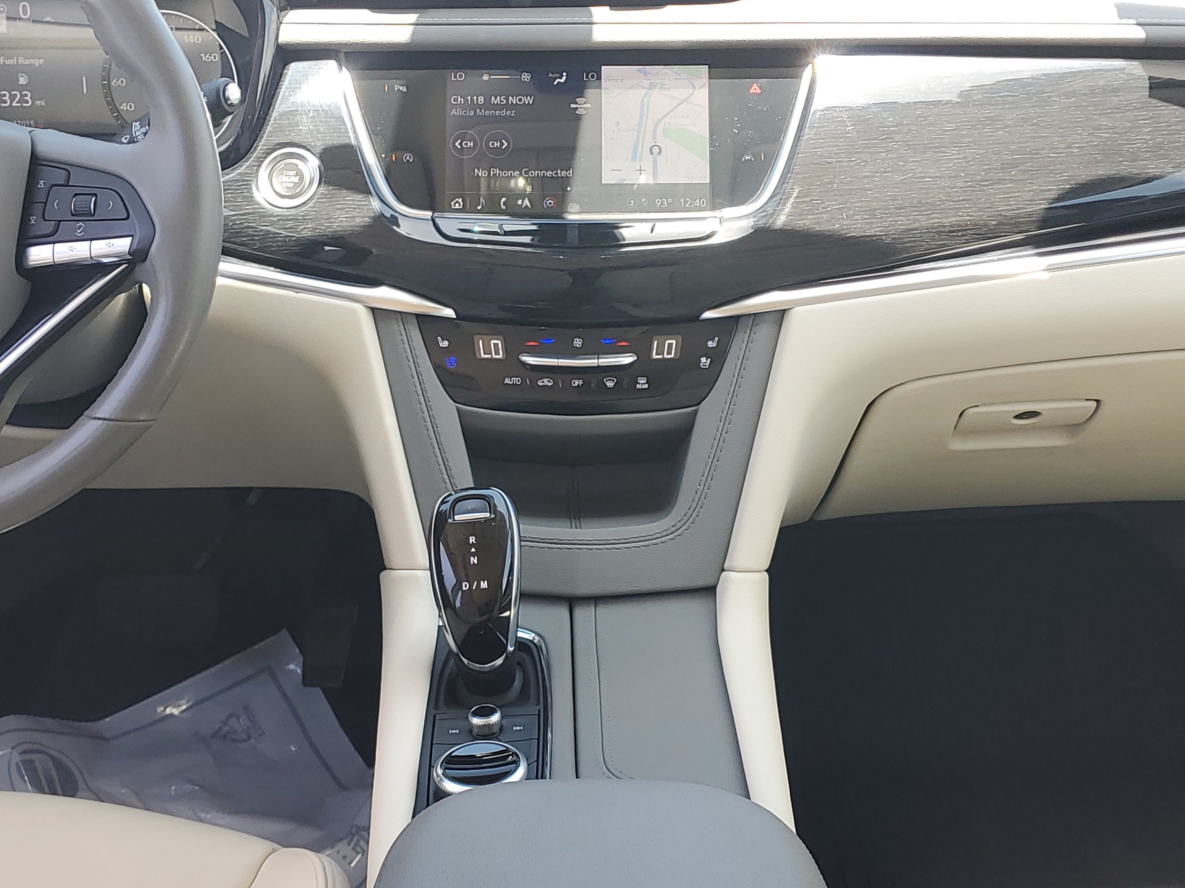Used 2024 Crystal White Tricoat Cadillac FWD Premium Luxury image 19
