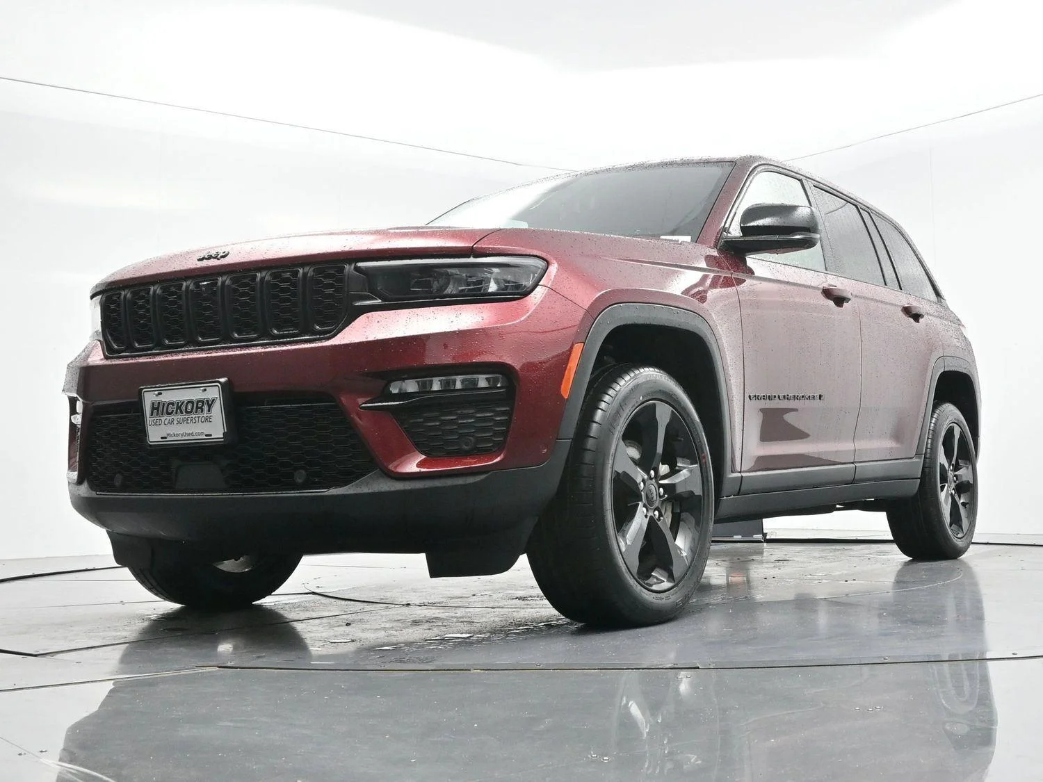 Used 2023 Velvet Red Pearlcoat Jeep Limited image 48