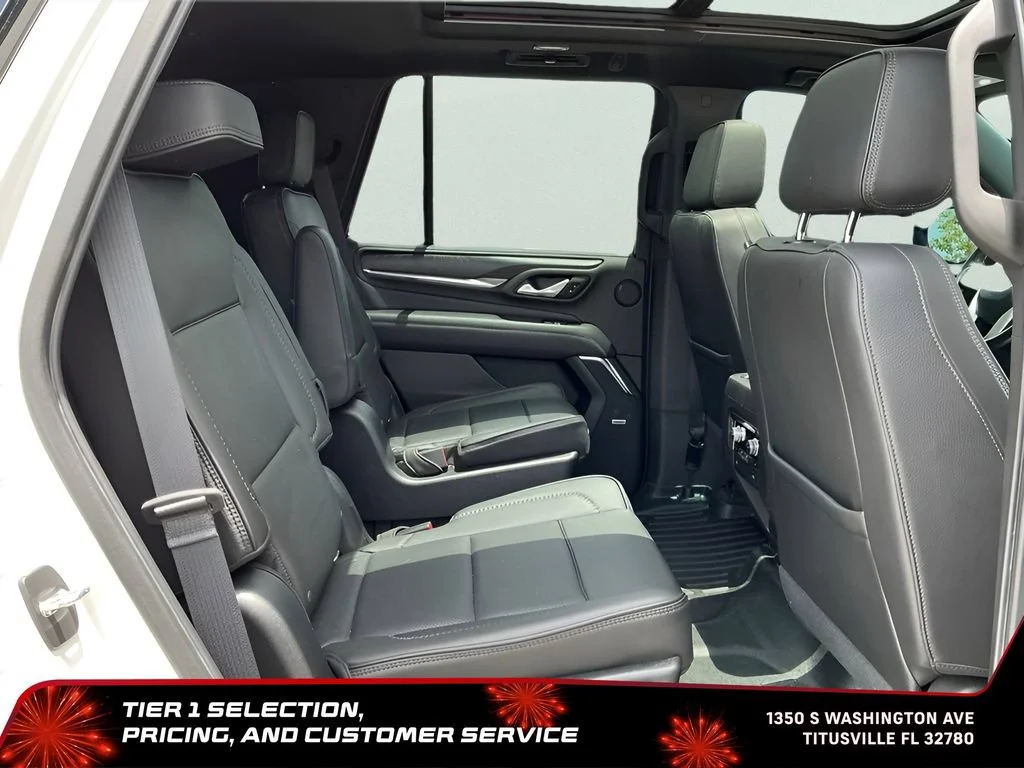 Used 2021 WHITE FROST TRICOAT GMC Denali image 23