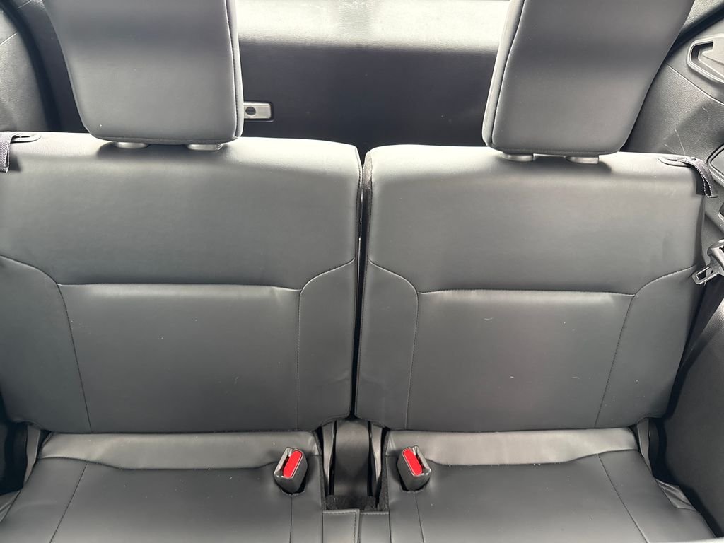 Used 2022 Gray Mitsubishi SE image 21