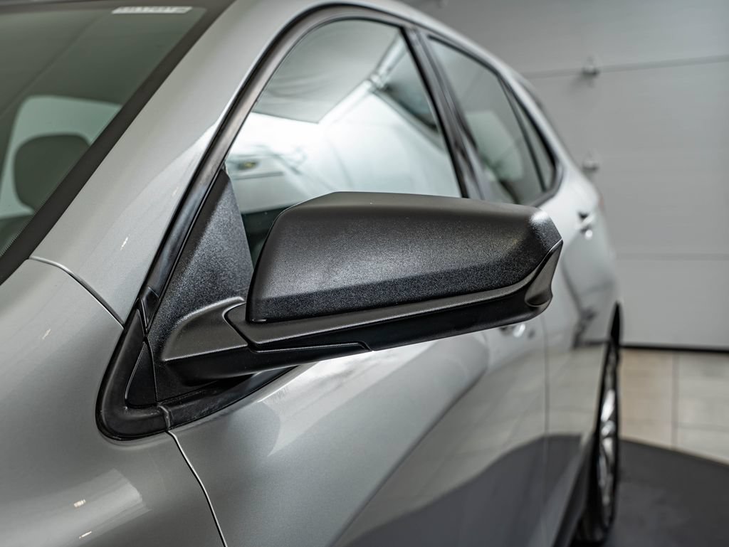 Used 2019 Silver Ice Metallic Chevrolet LS image 9