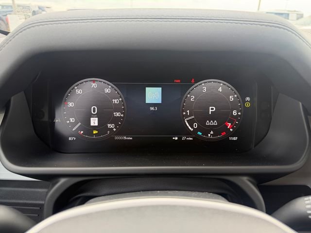 New 2026 Santorini Black Land Rover X-Dynamic SE image 14