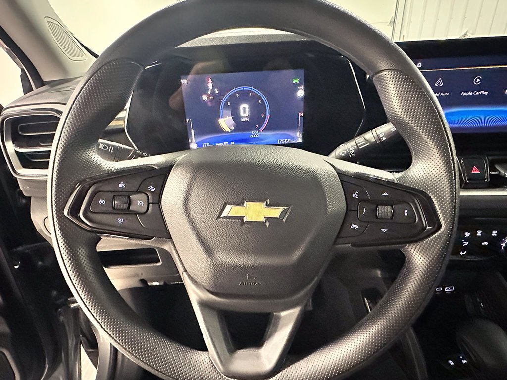 Used 2024 Gray Chevrolet LT image 29