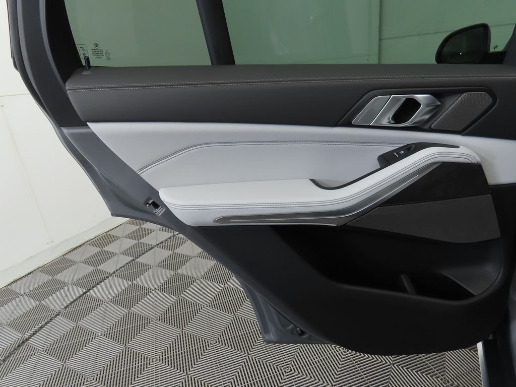 Used 2026 Gray Metallic BMW sDrive40i image 26