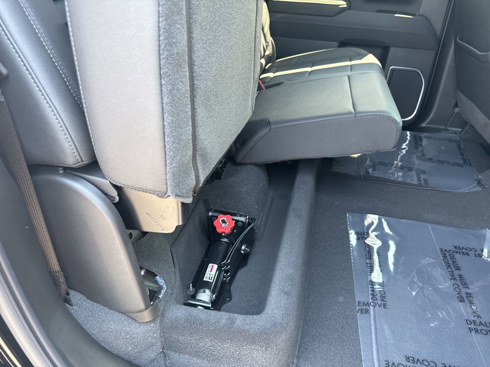 2025 GMC Sierra 3500HD SLT - Photo 48