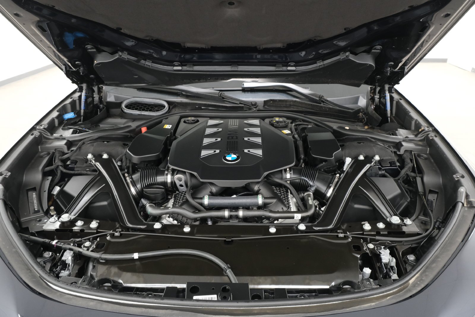 2025 BMW 7 Series 760i - Photo 43