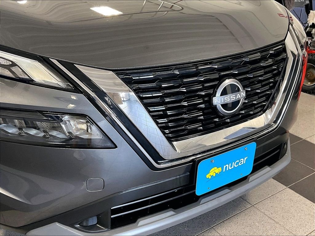 Used 2023 Gray Nissan S image 31