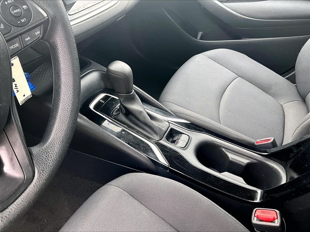 Used 2020 Silver Toyota LE image 20