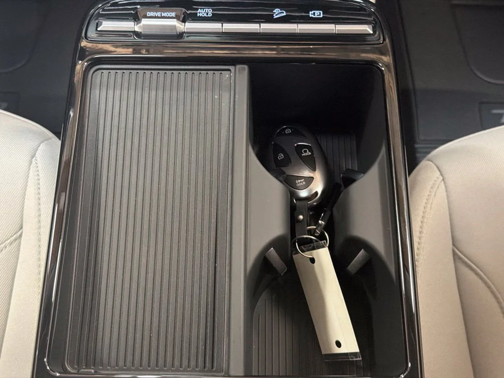 New 2026 Amazon Gray Hyundai SEL image 17