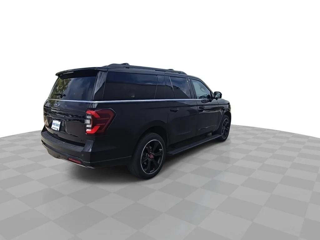 Used 2023 Black Ford Limited image 8
