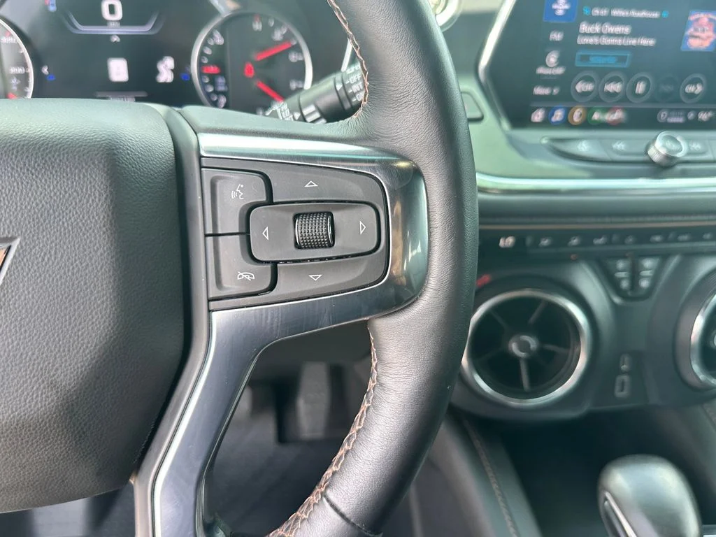 Used 2022 Silver Chevrolet Premier image 15