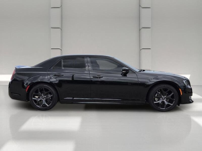Used 2023 Gloss Black CHRYSLER 300S RWD image 6