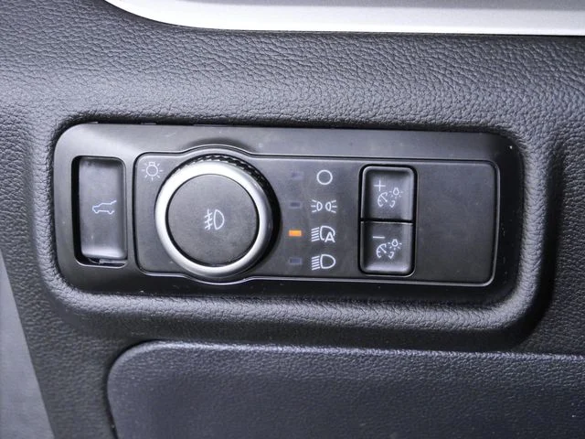Certified Used 2024 Silver Ford XLT image 23