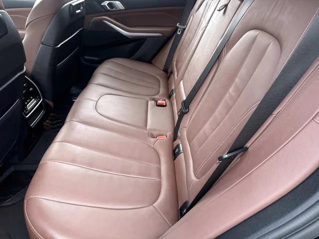 Used 2022 Black BMW xDrive40i image 18