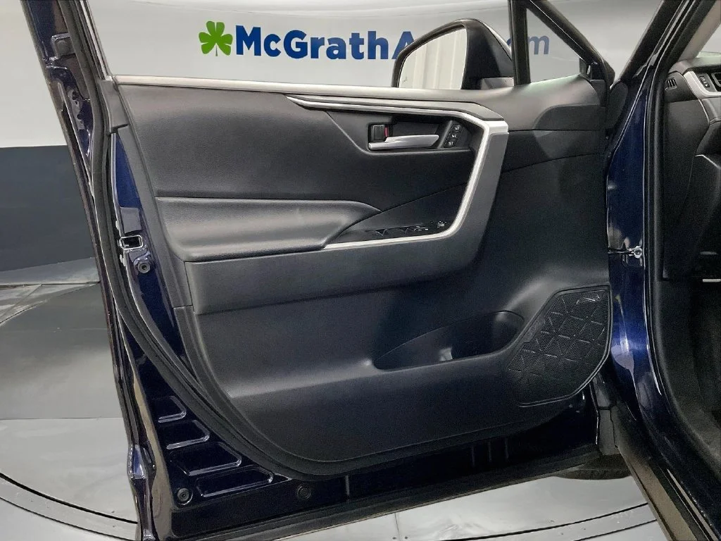 2023 Toyota RAV4 XLE Premium - Photo 27