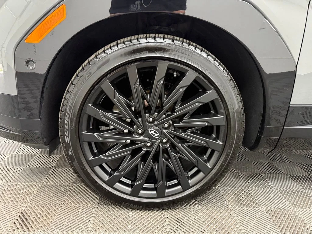 Used 2025 Gray Hyundai Calligraphy image 21