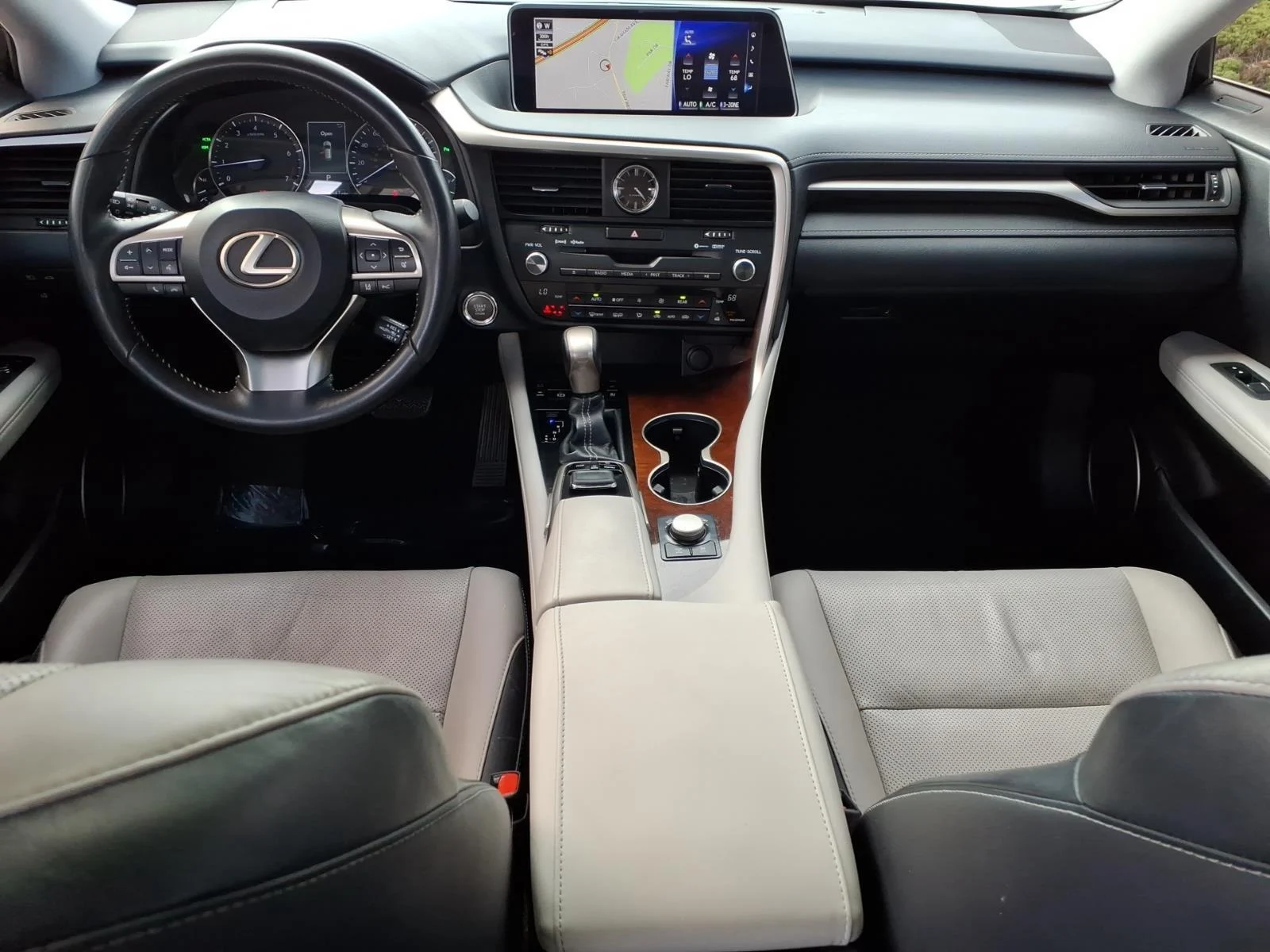 Used 2019 Eminent White Pearl Lexus RX 350L Premium image 20