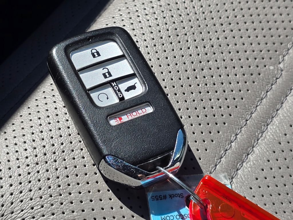 Used 2018 Gray Honda EX-L image 36