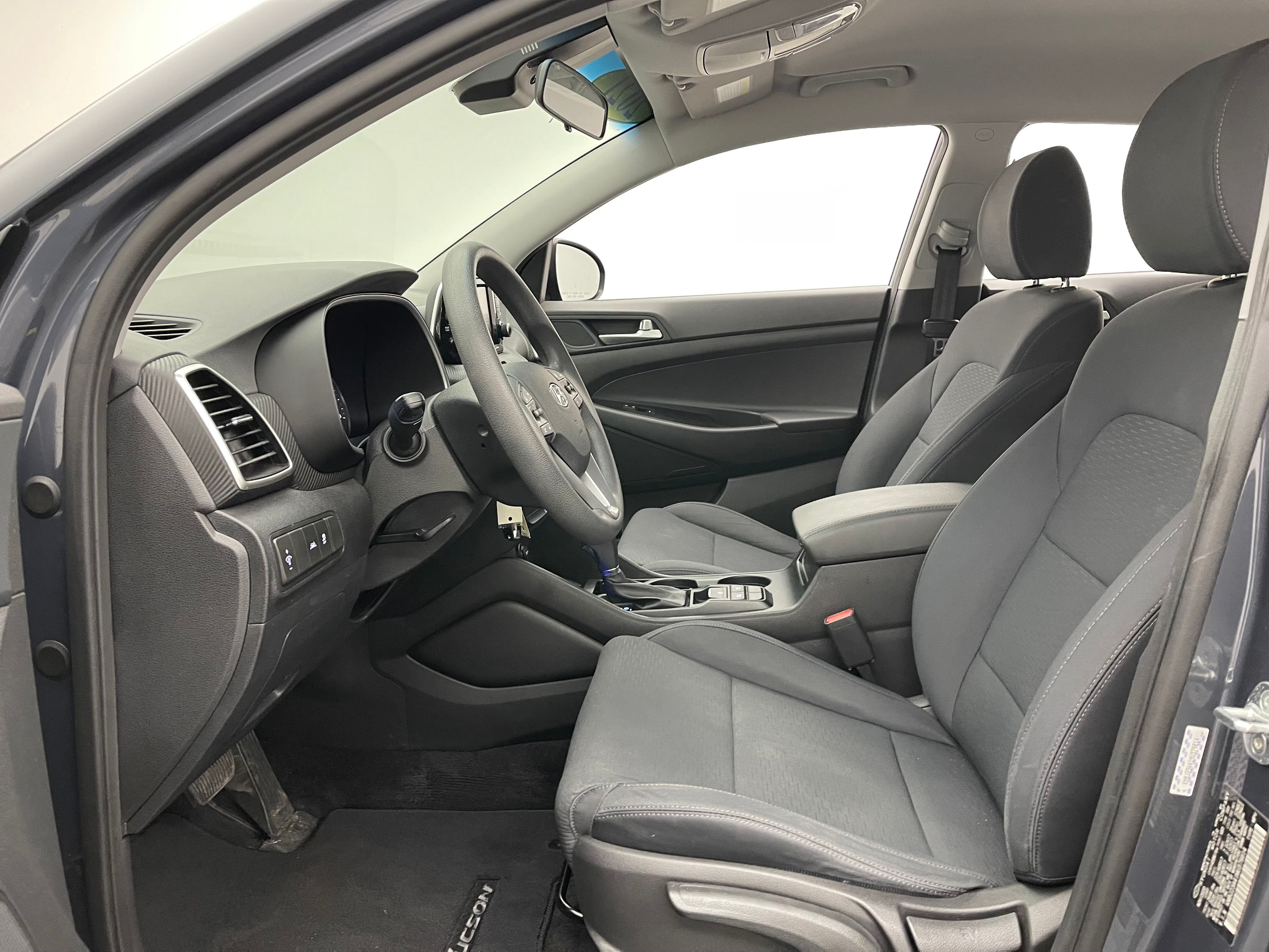 Used 2021 Dusk Blue Hyundai SE image 14