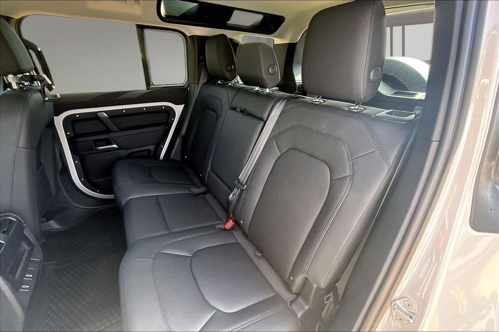 Certified Used 2026 Borasco Gray Metallic Land Rover S image 26
