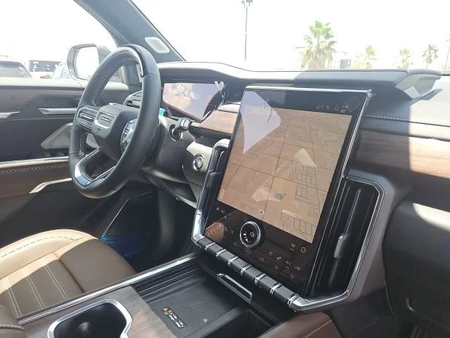 2026 GMC Acadia Denali Ultimate - Photo 12