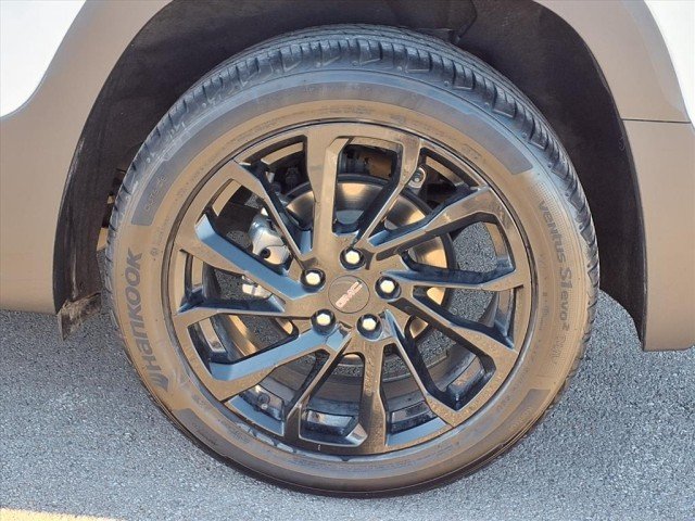 2023 GMC Terrain SLE - Photo 23