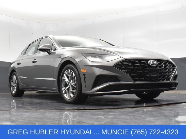 Used 2023 Gray Hyundai SEL image 21