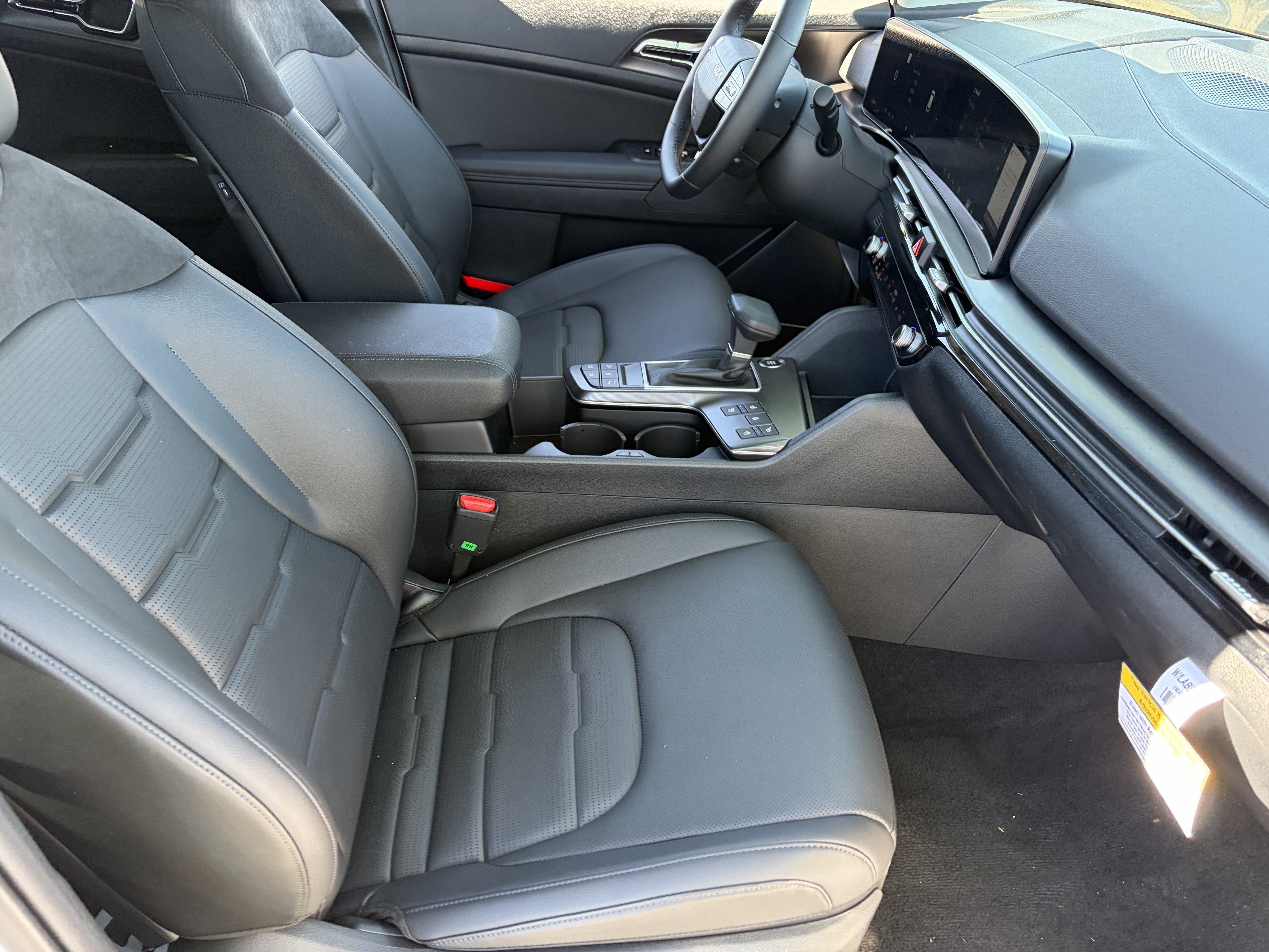 New 2026 Glacial White Pearl Kia SX Prestige image 9