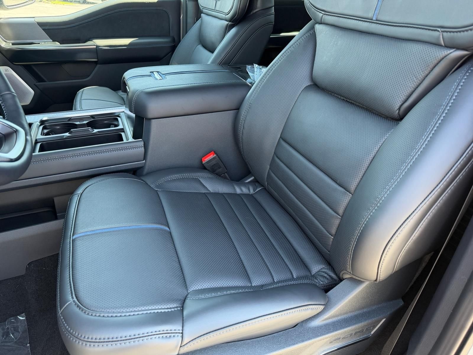 New 2026 Avalanche Ford F-250® Platinum® image 2