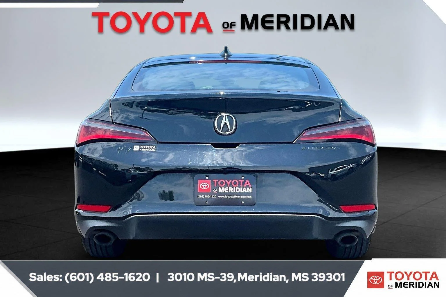 Used 2024 Majestic Black Pearl Acura Base image 4
