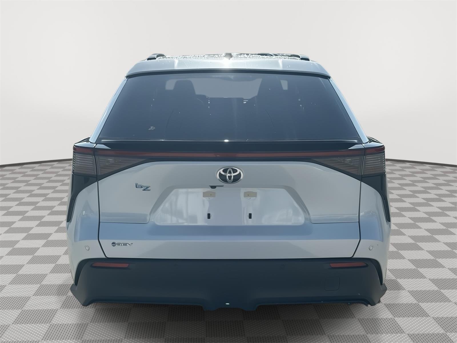 New 2026 Wind Chill Pearl <sup>1</sup> Toyota  XLE image 6