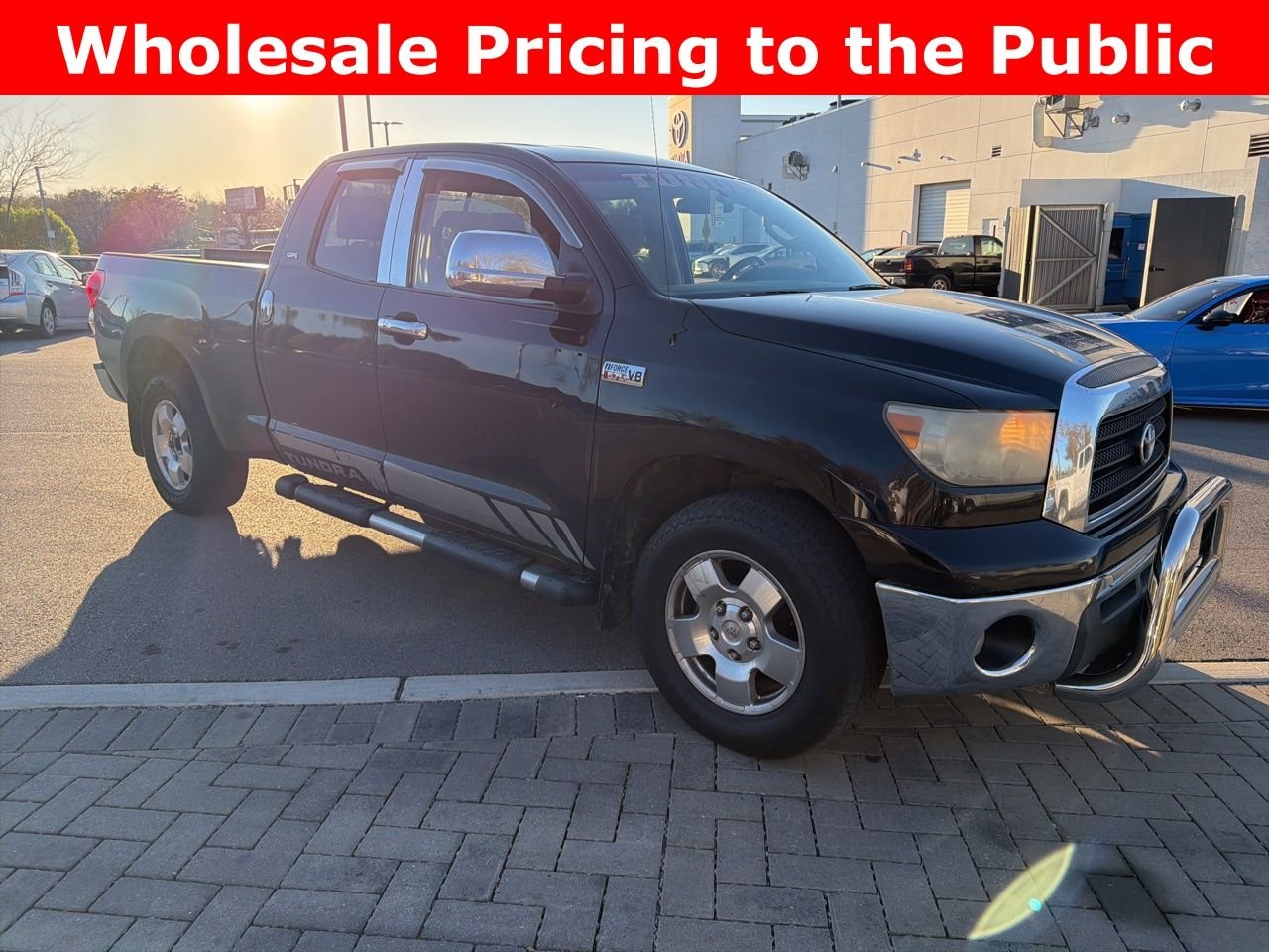 Used 2007 Toyota Tundra SR5 with VIN 5TFRV54157X023669 for sale in Nashville, TN