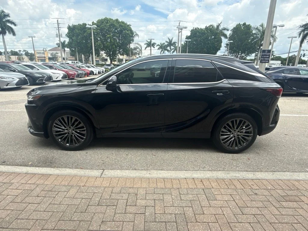 Certified Used 2023 Black Lexus 350 Luxury image 6