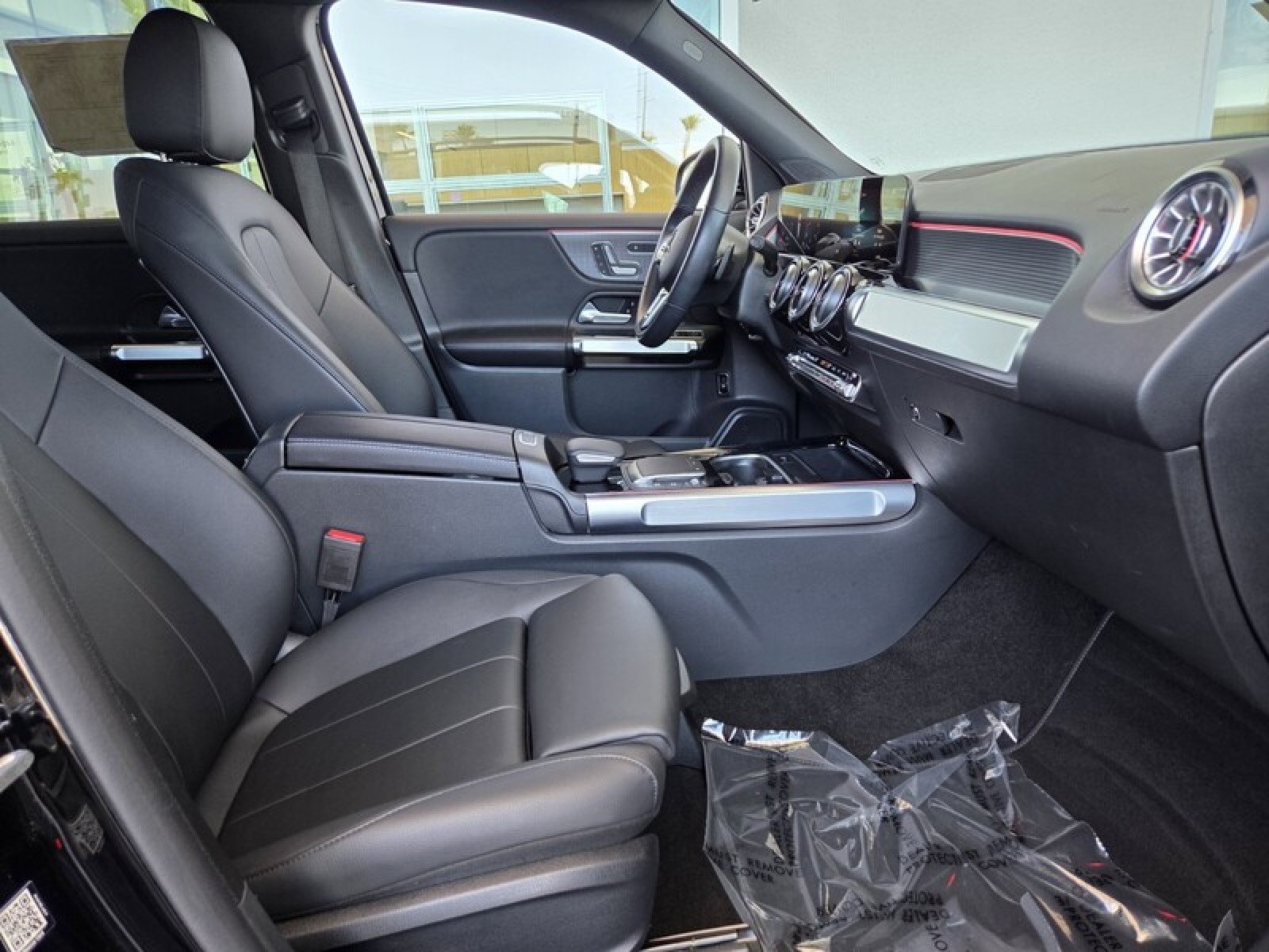 Certified Used 2023 Night Black Mercedes-Benz GLB 250 image 19