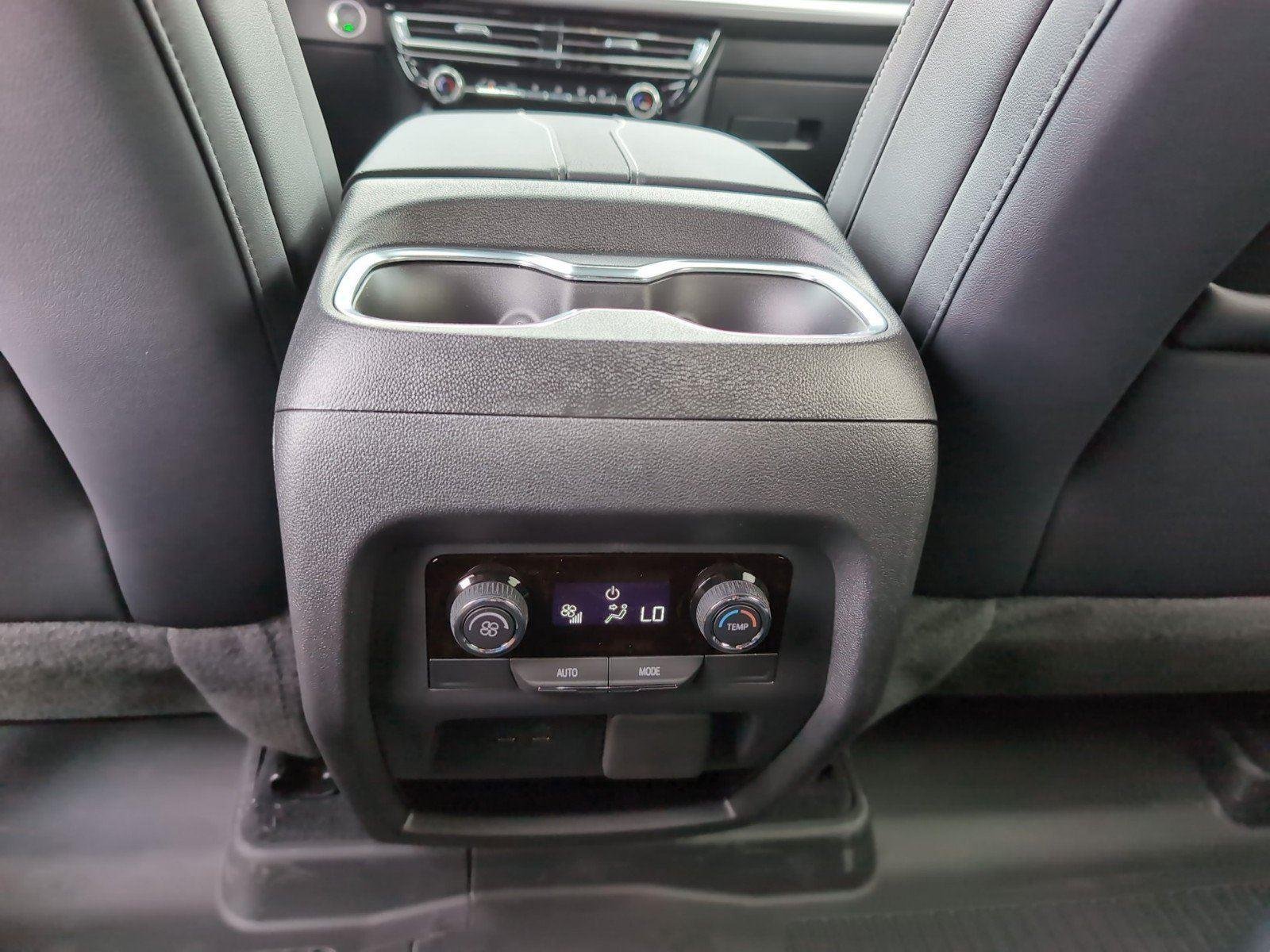 2026 Chevrolet Traverse LT - Photo 28
