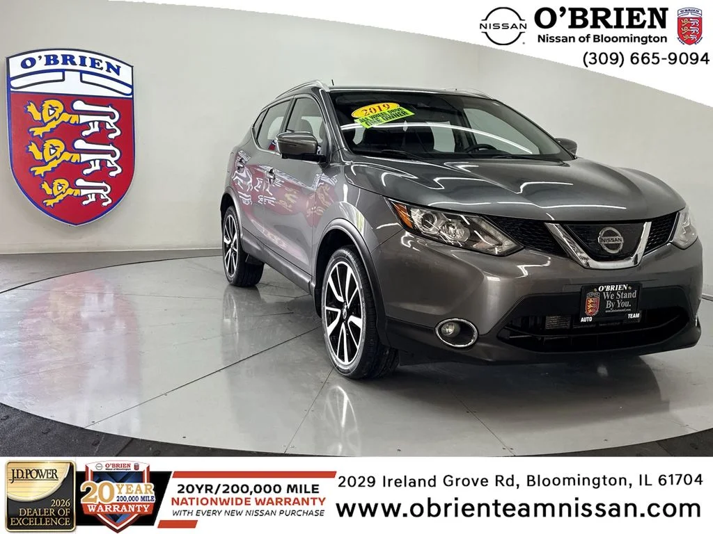 Used 2019 Gun Metallic Nissan SL image 1